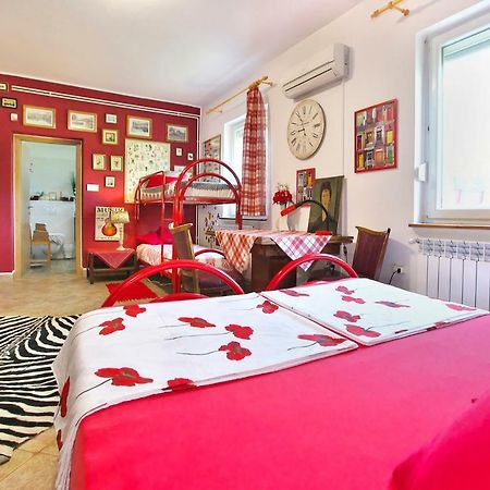 Cozy Istrian House Guest House Izola Bagian luar foto