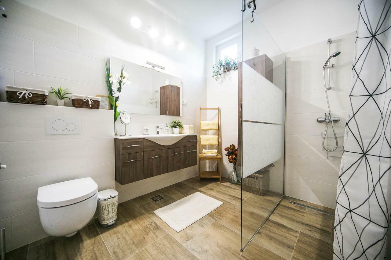Cozy Istrian House Guest House Izola Bagian luar foto