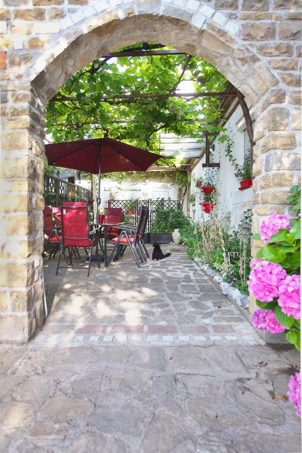 Cozy Istrian House Guest House Izola Bagian luar foto